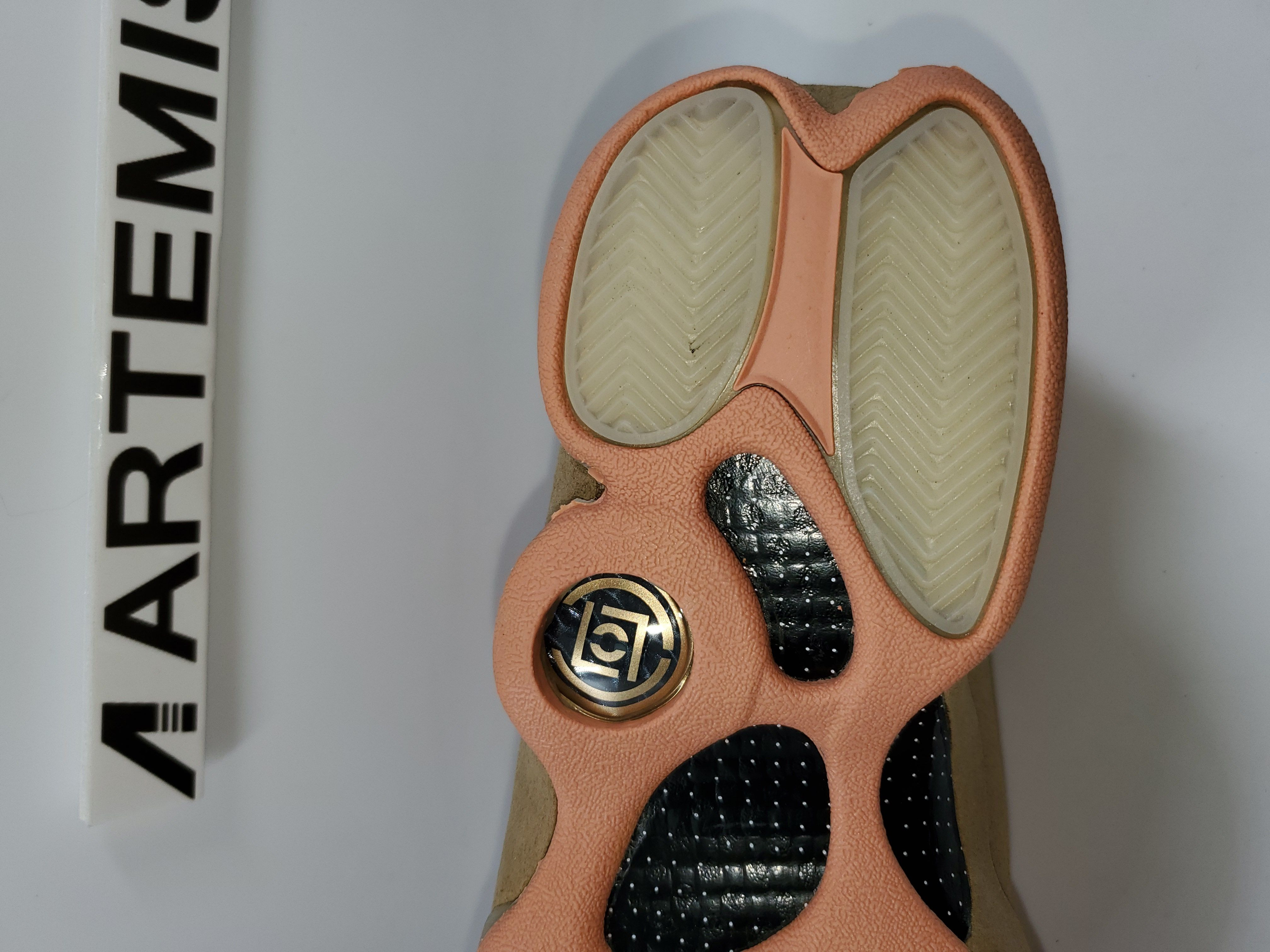 Air Jordan 13 Retro Low Clot Sepia Stone