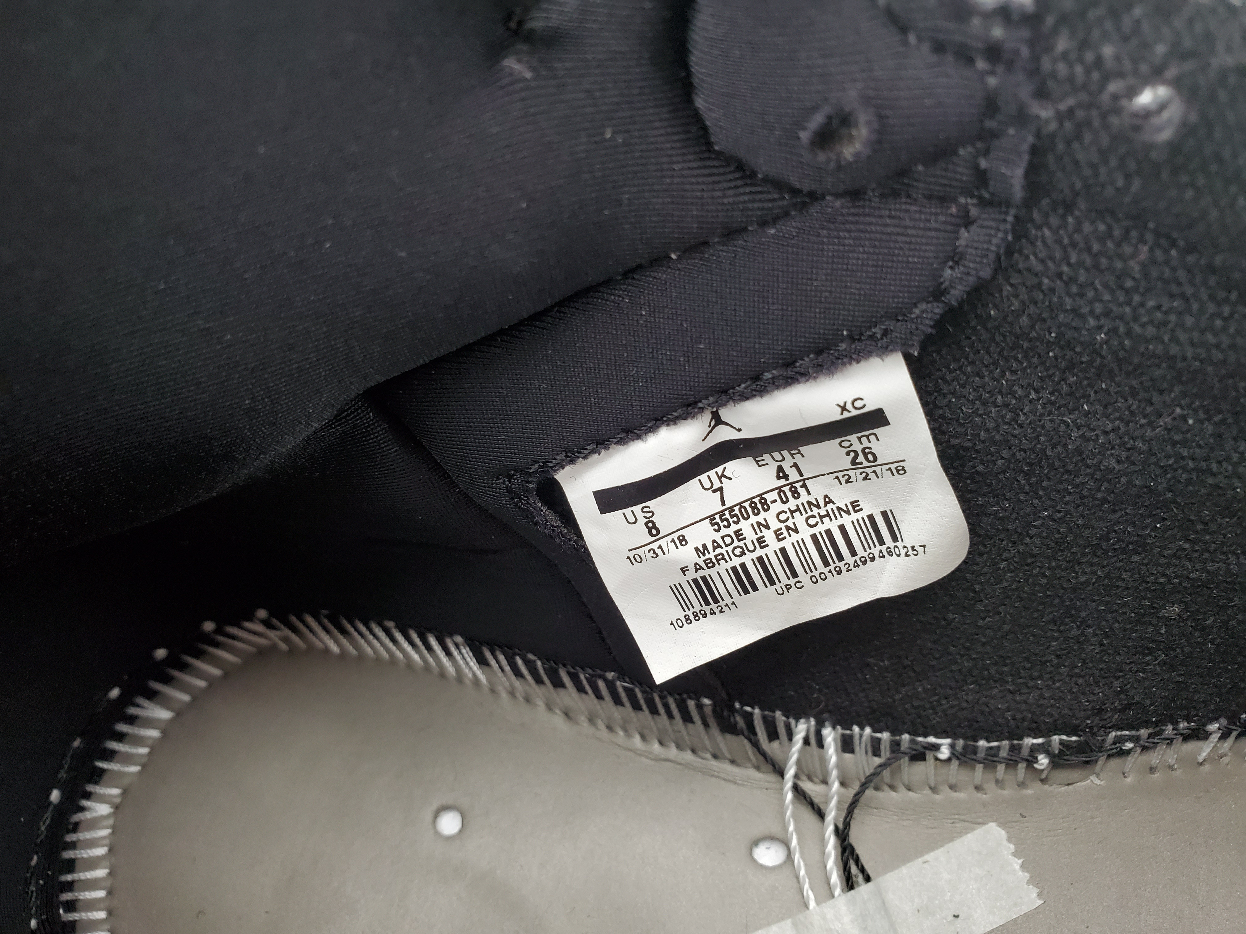 Jordan 1 Retro High Black Crimson Tint