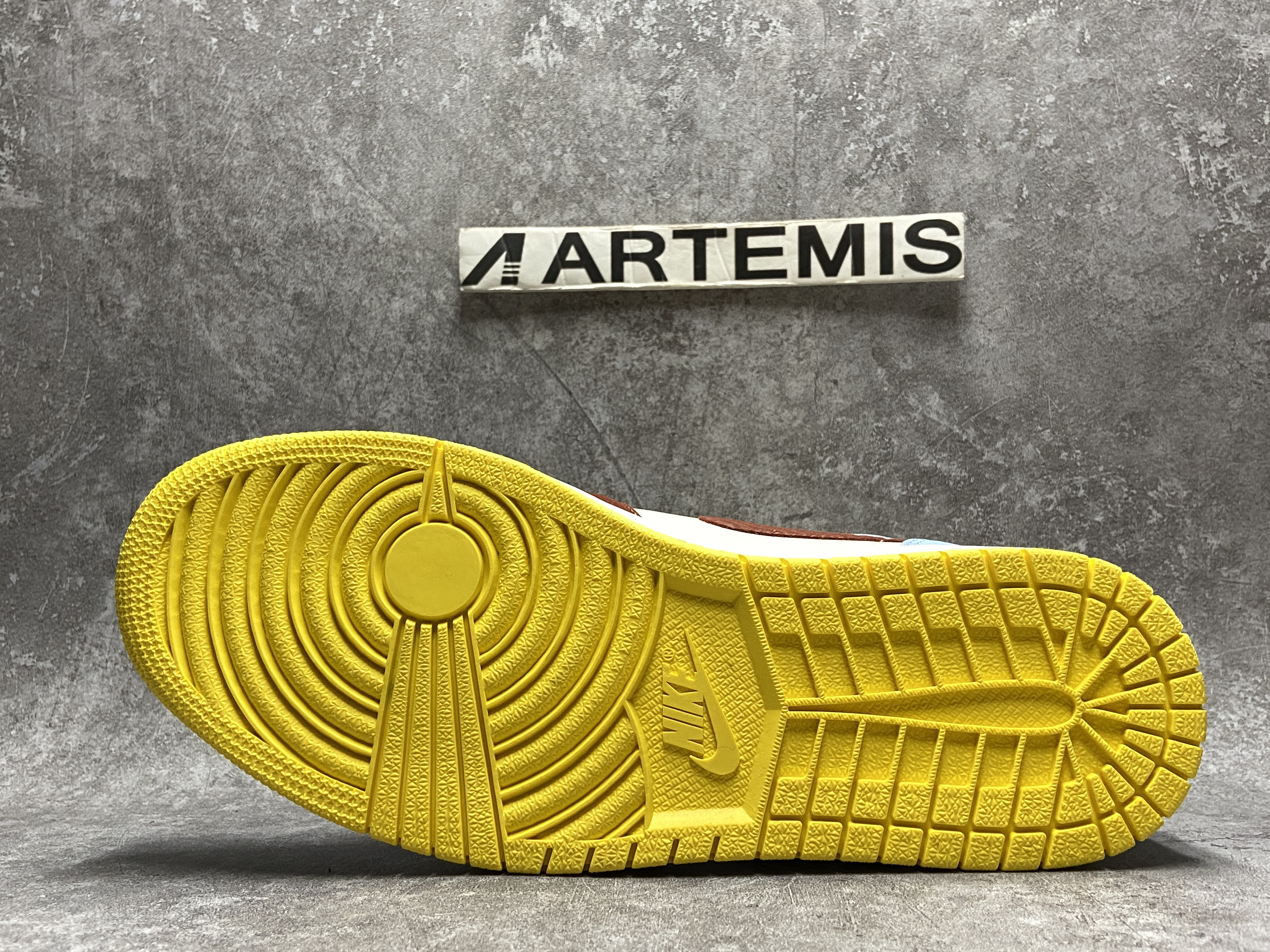 air jordan 1 mid se fearless Ma*s*n chateau rouge