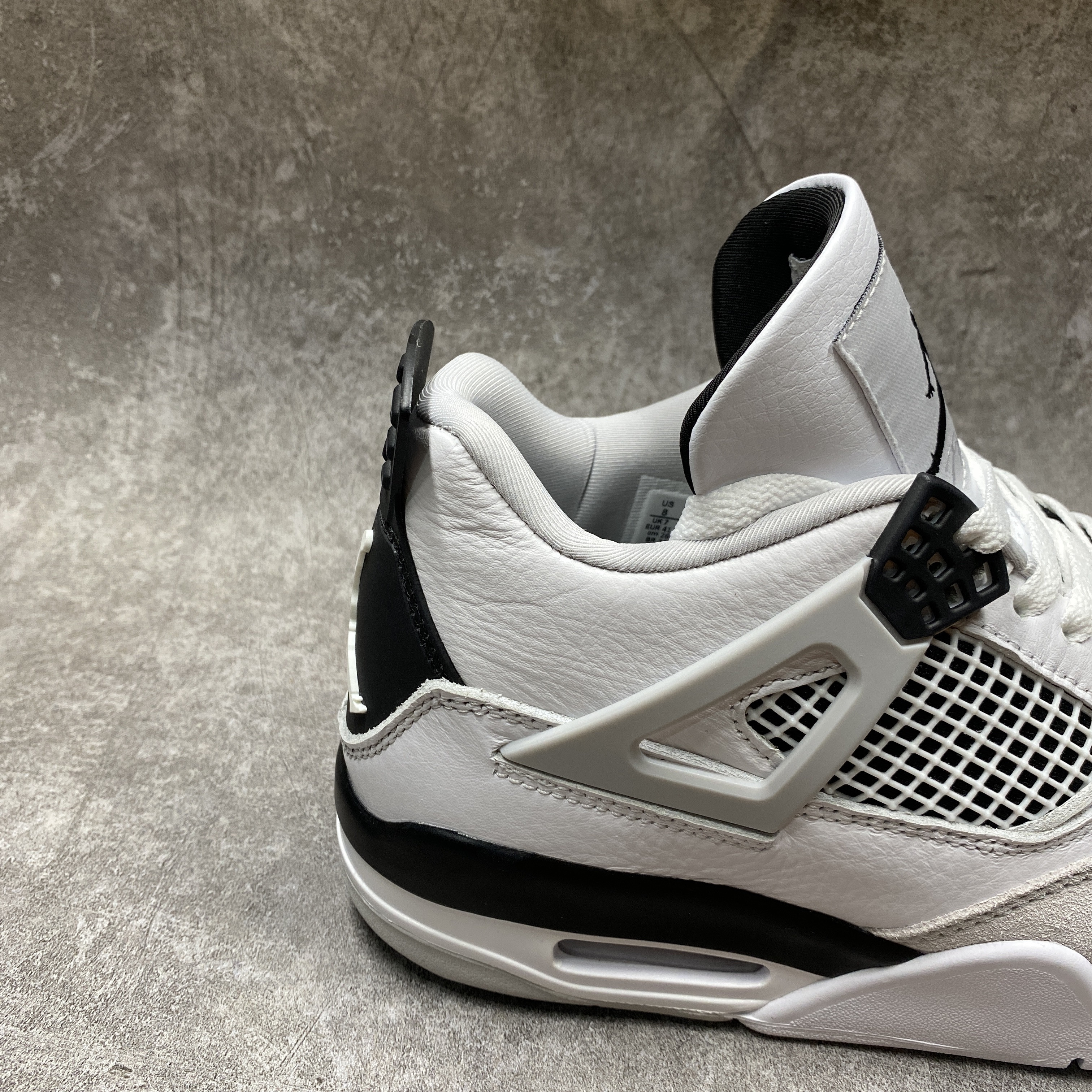 Air Jordan 4 Reto Military Black