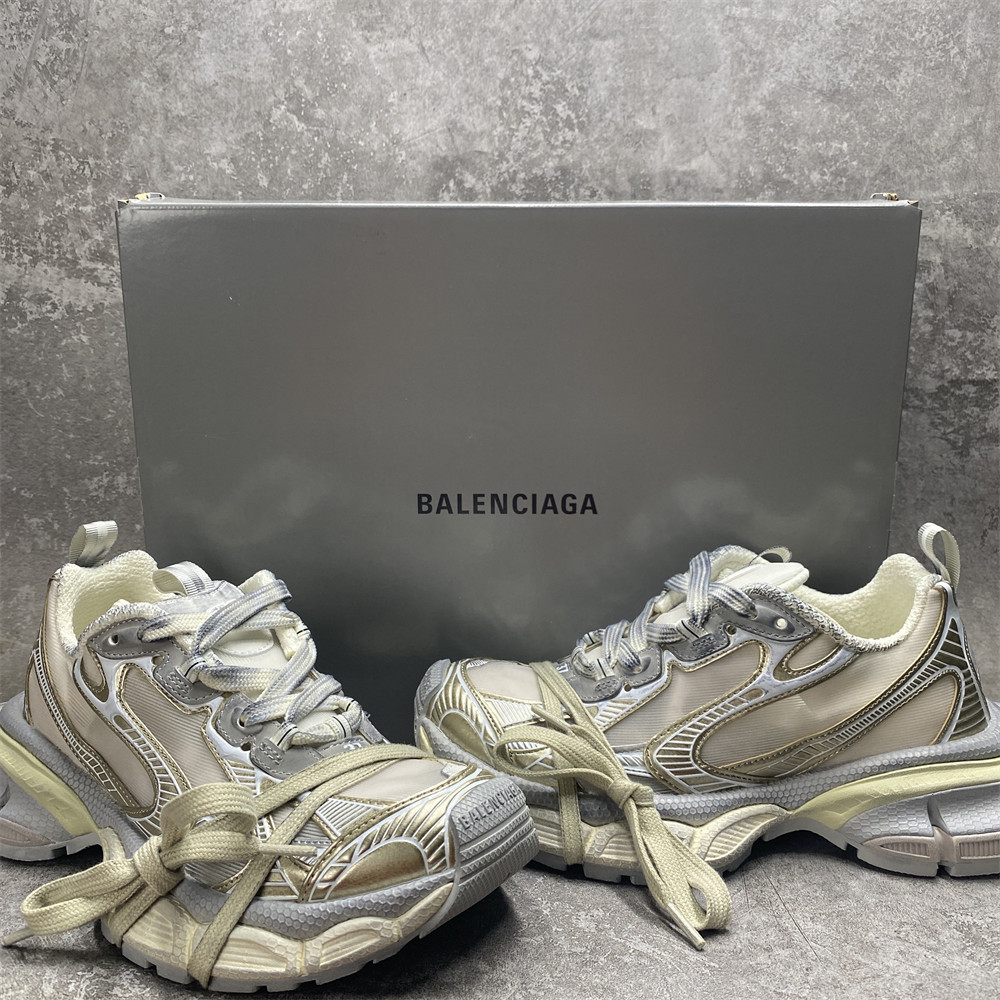 UA Balenciga 3XL Sneaker