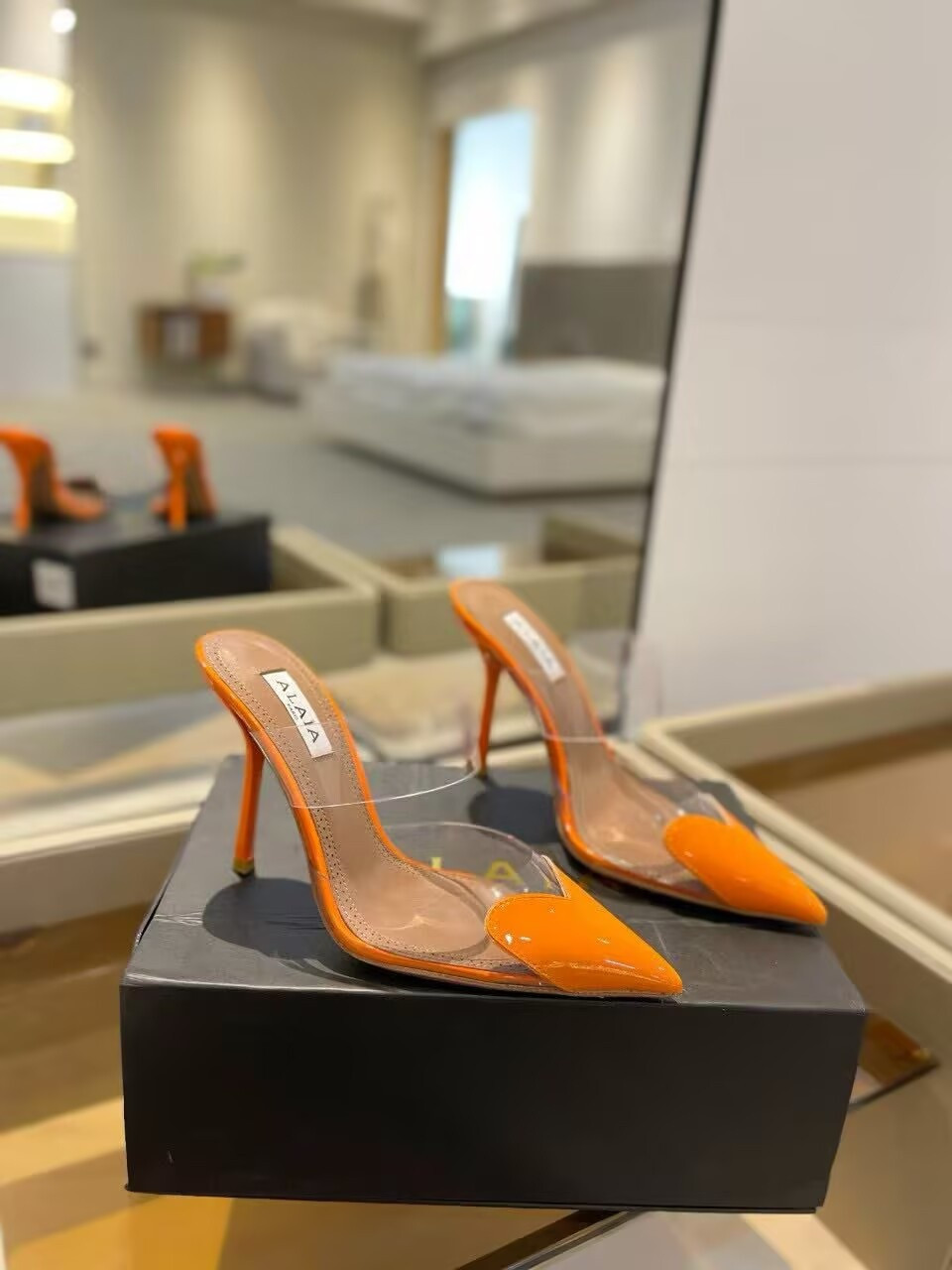 UA ALAÏA Le Coeur Mule Heart-Toe Slingback Pump 10.5cm Heel