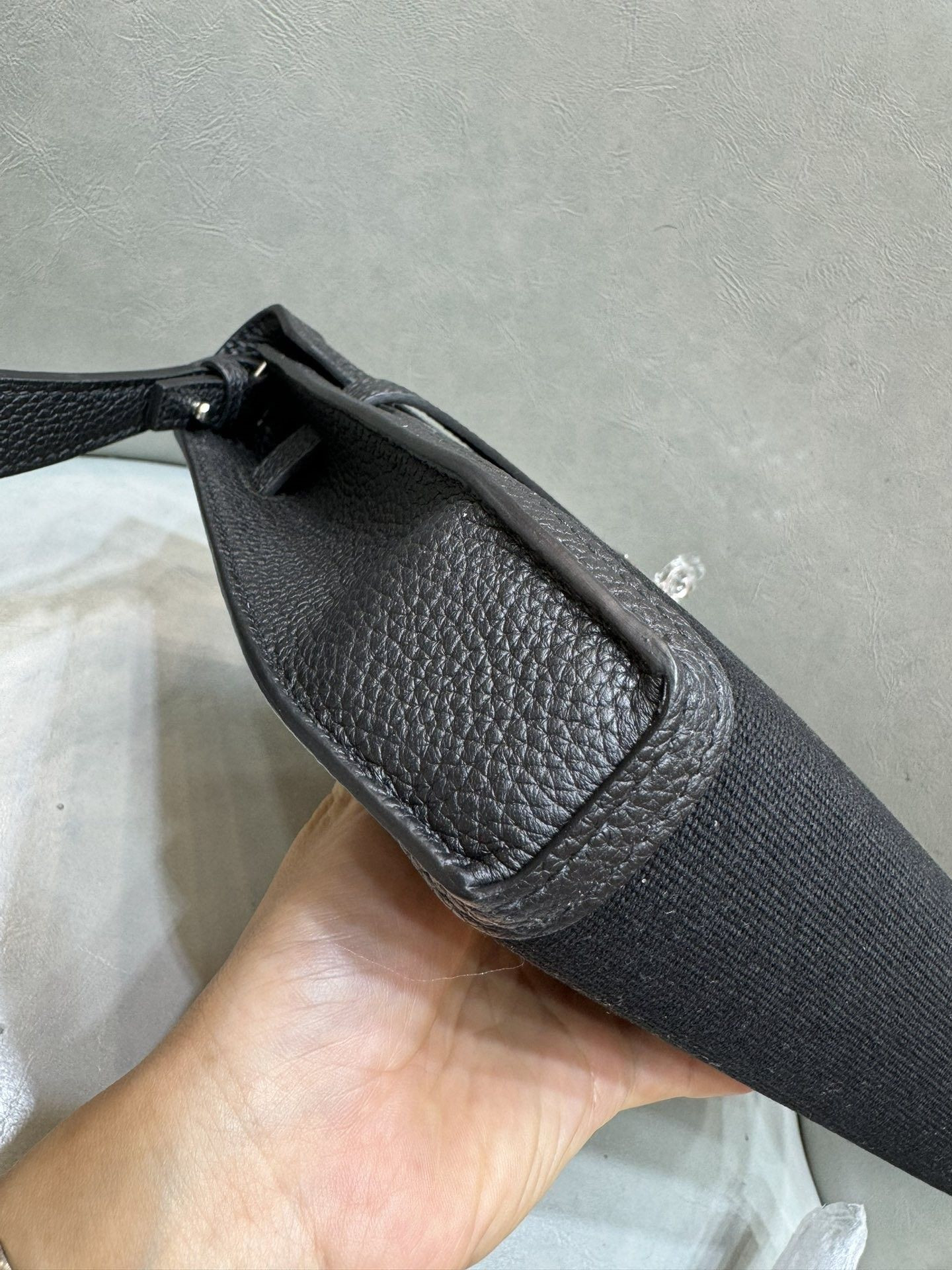 H**me5 kelly depeches 25x18.5x4.5cm