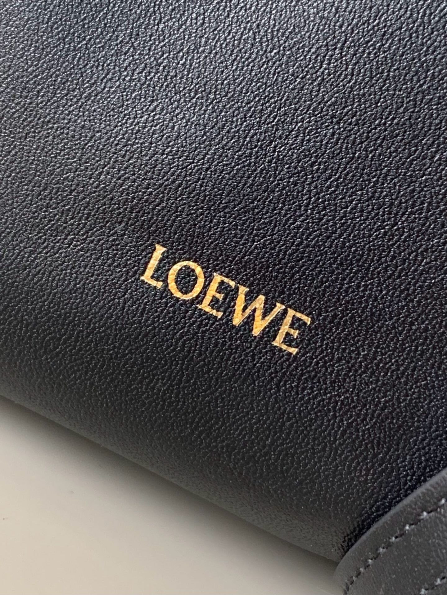 L0ew* flamenco purse 23.9x18x9cm