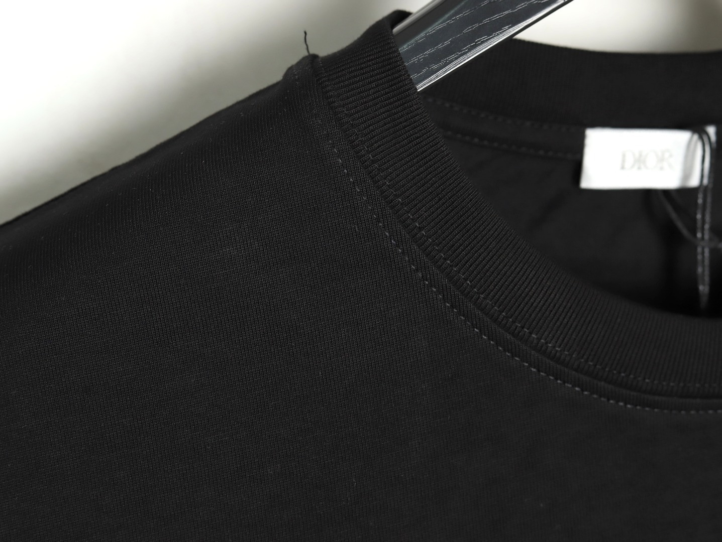 D*or short-sleeved t-shirt