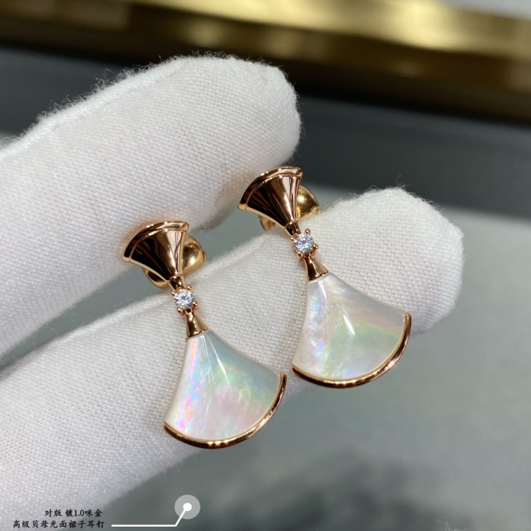 B*l*ai glossy scalloped skirt earrings