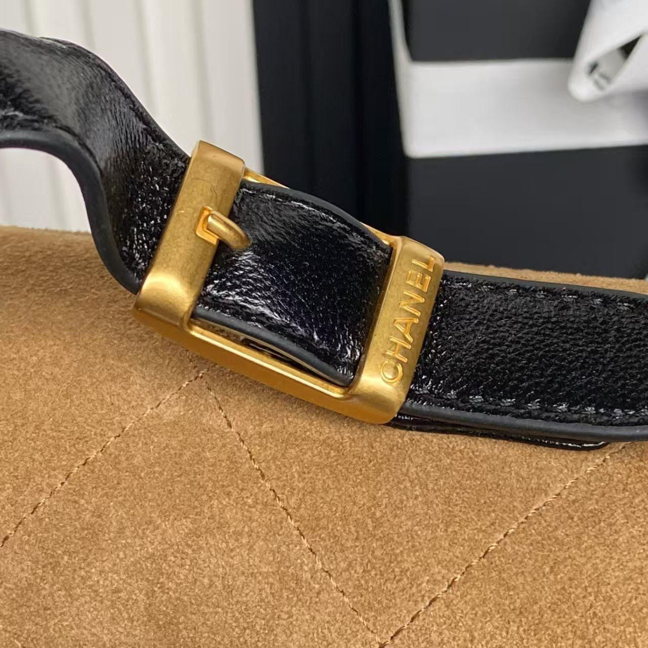 Ch*el large flap bag with top handle as5637 18x29x8cm