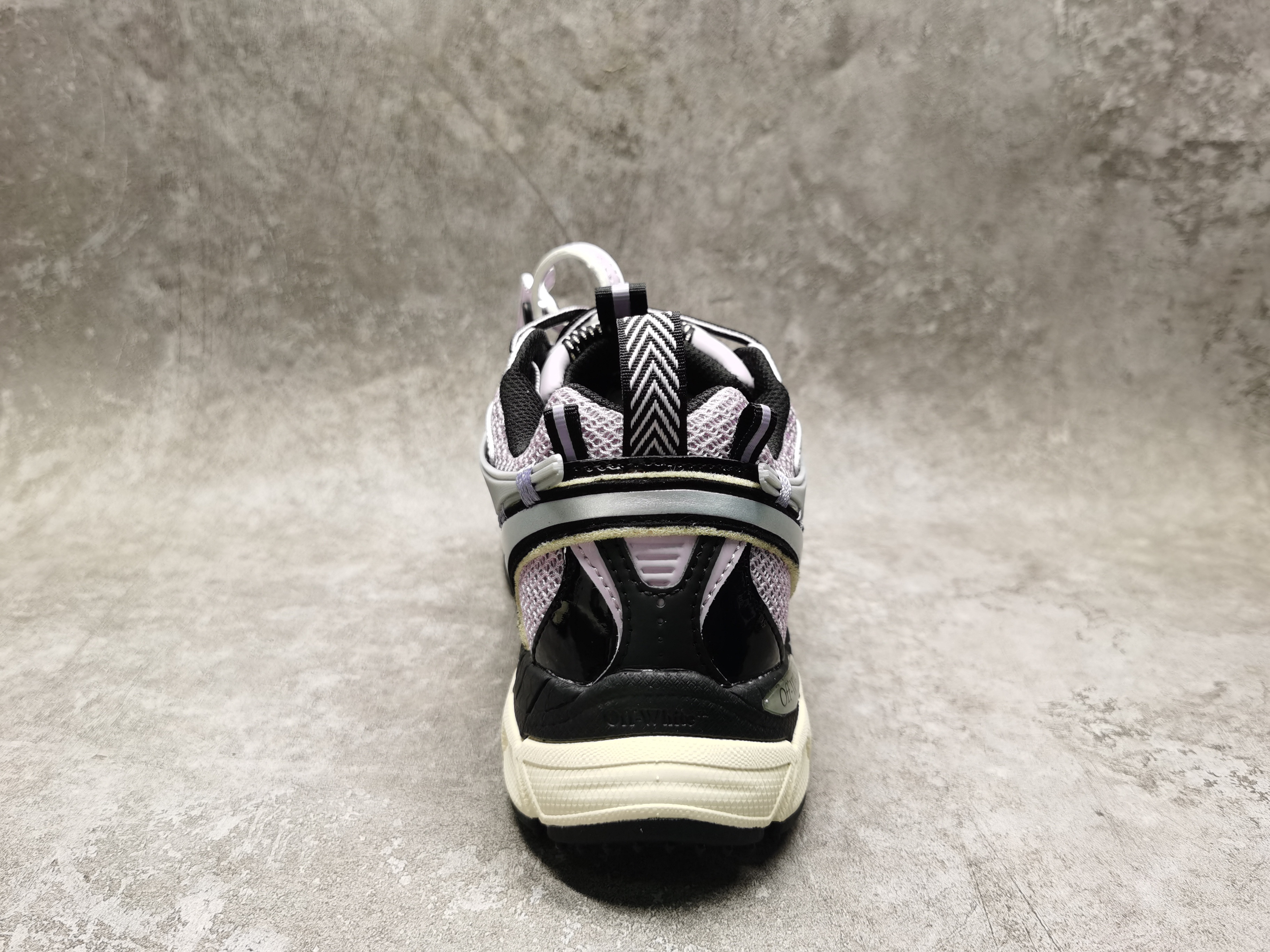 UA Off-White "BE RIGHT BACK"