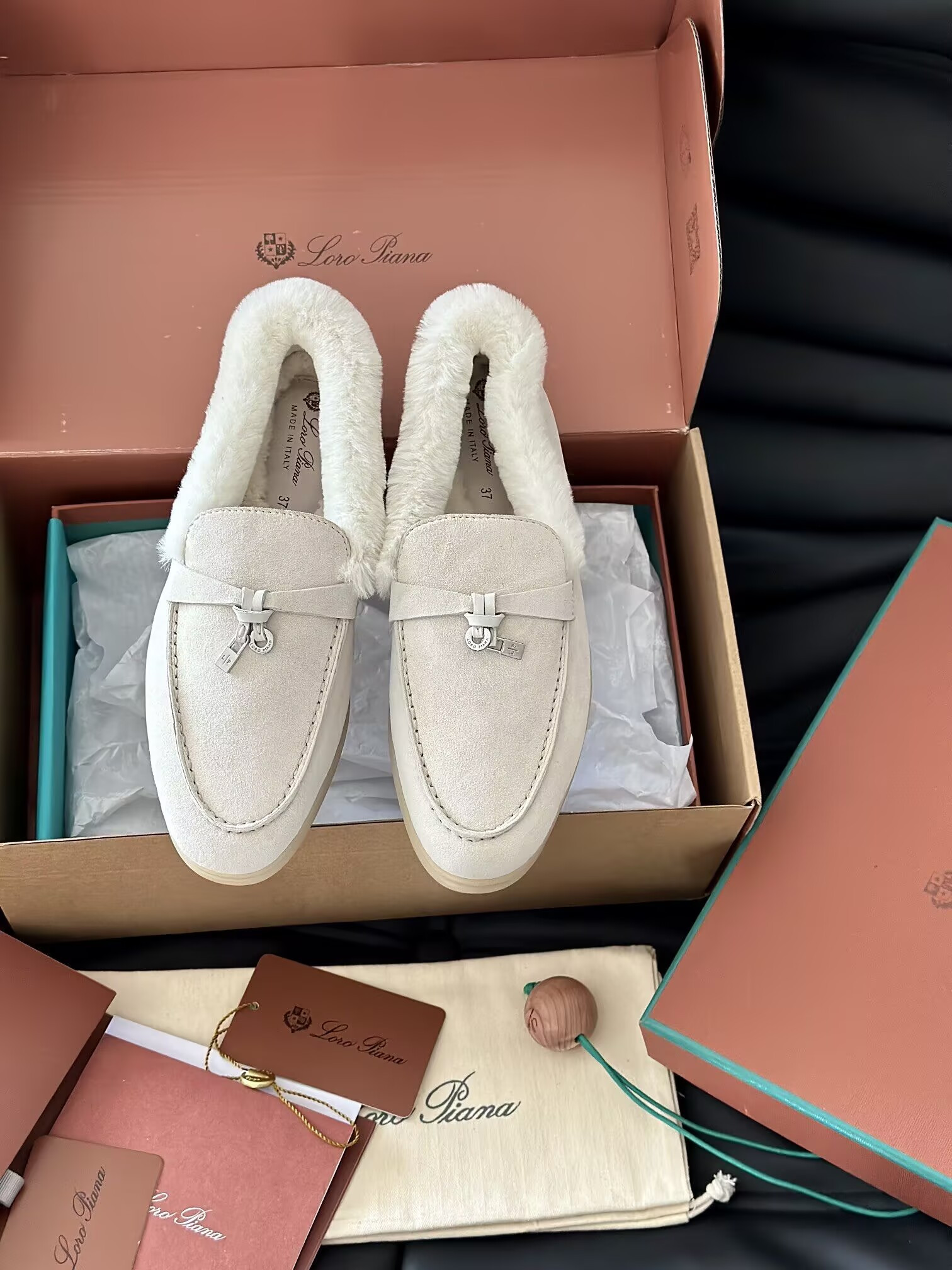 ua L**o p*ana summer charms walk loafers