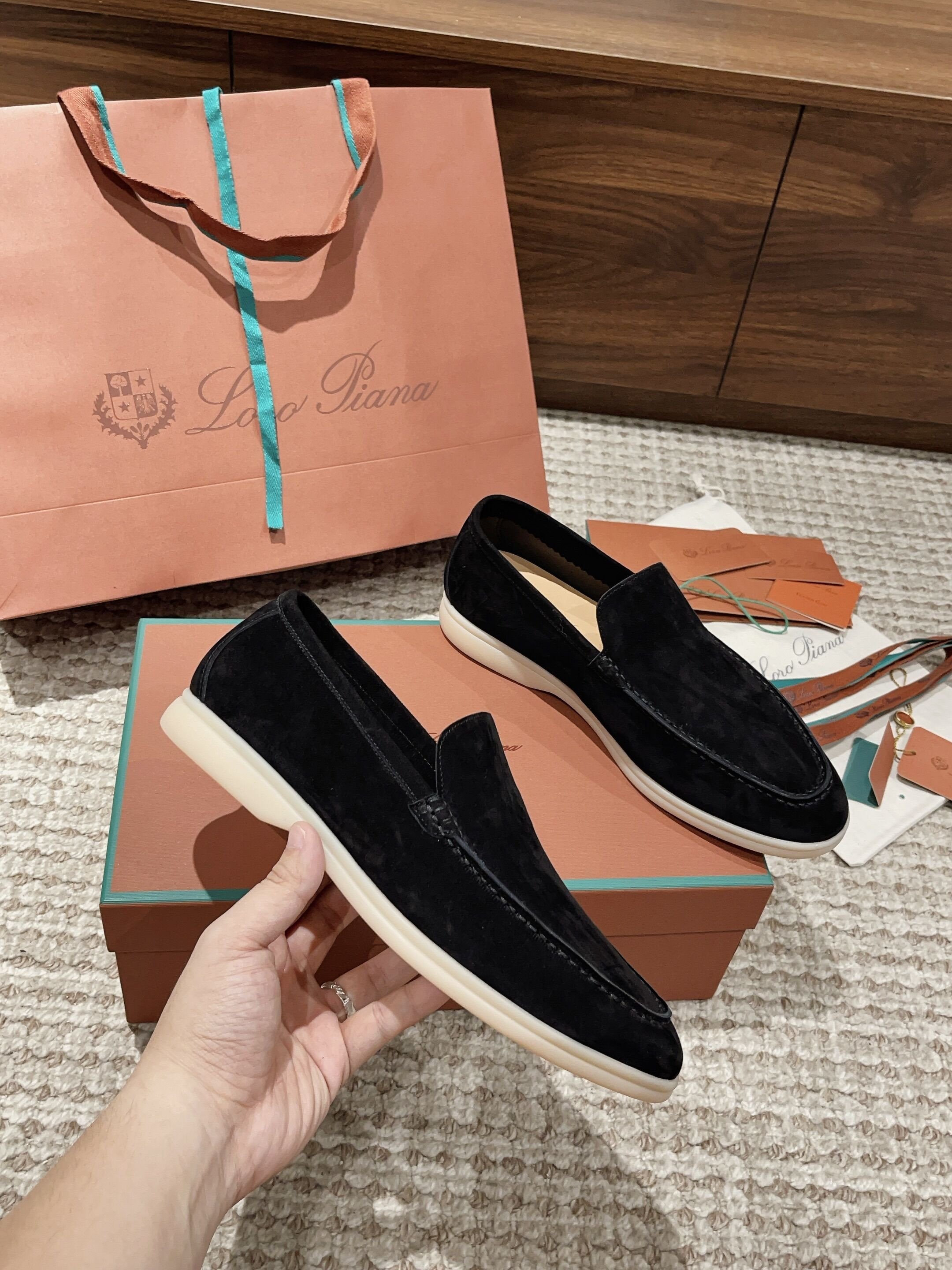 ua L**o p*ana summer walk loafers