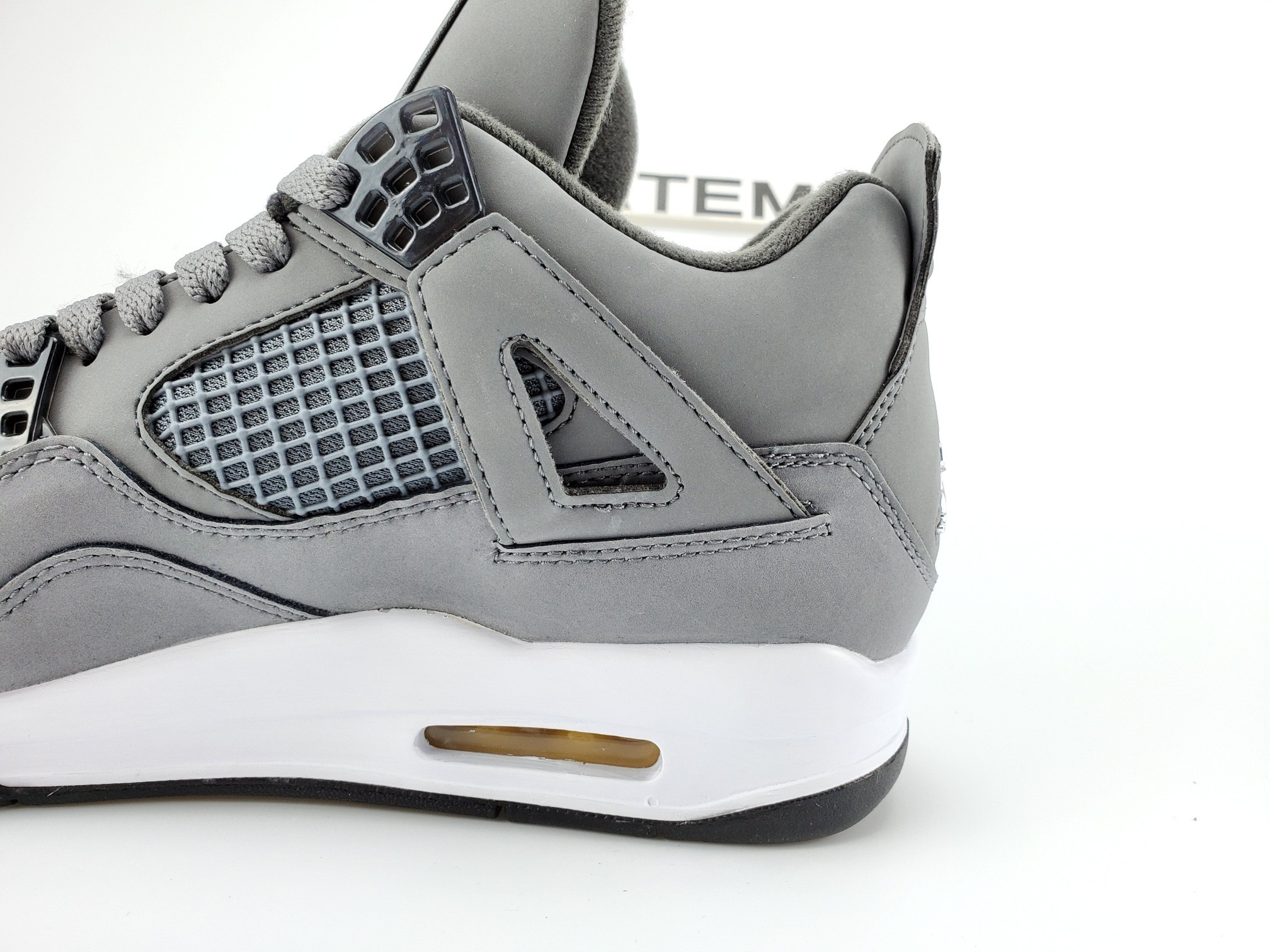 Jordan 4 Retro Cool Grey(2019)