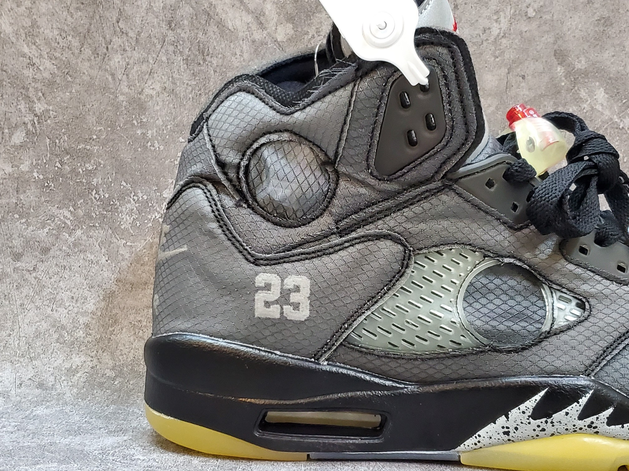 Air Jordan 5 Retro Off White Black