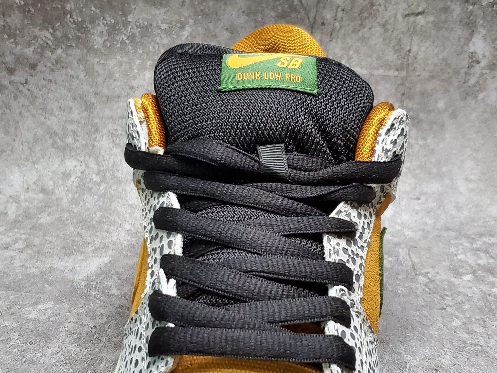 Nike SB Dunk Low Safari