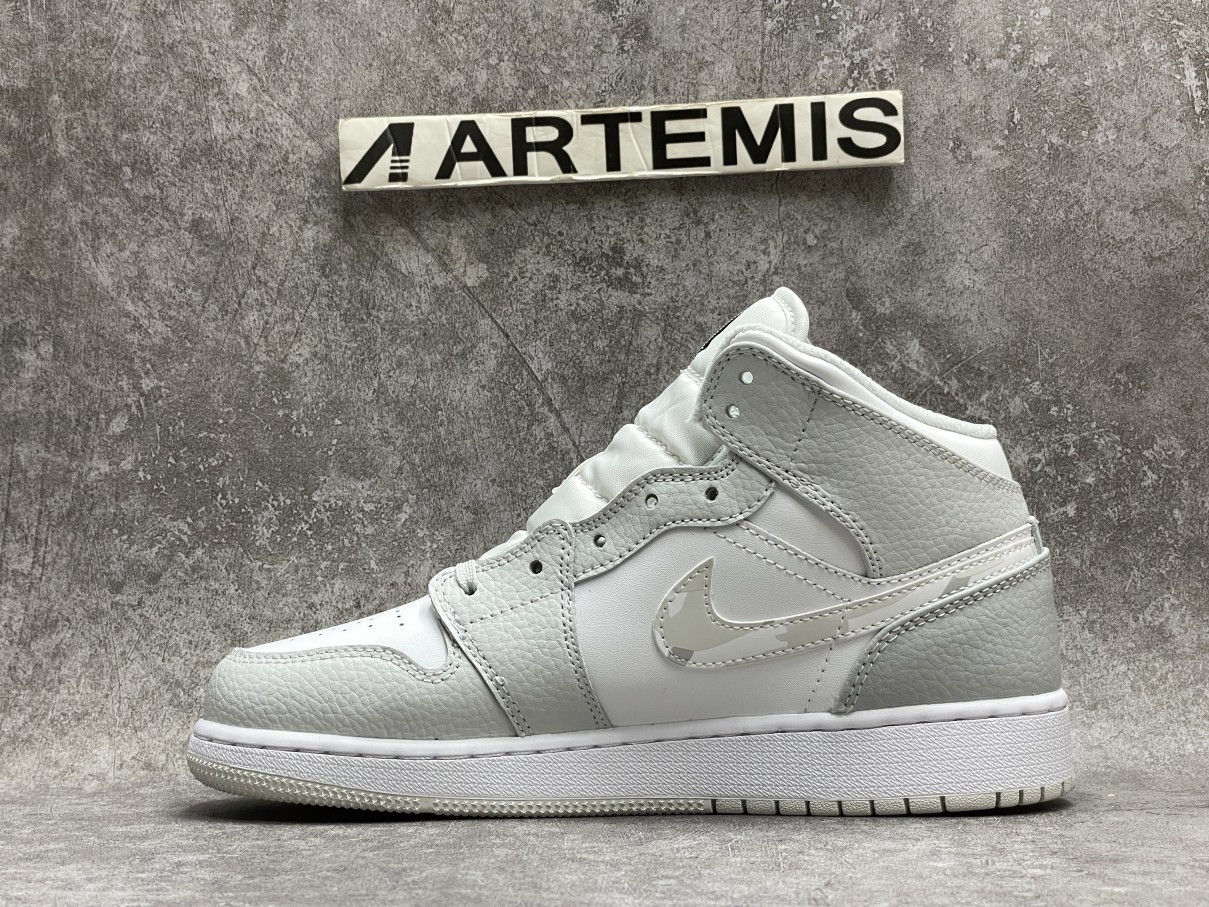 Air Jordan 1 Mid SE GS 