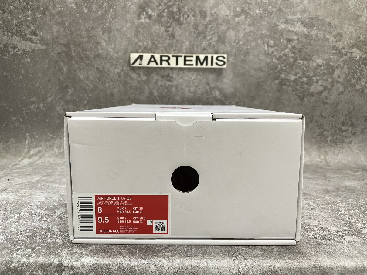 Nike Air Force 1 07 QS Valentine