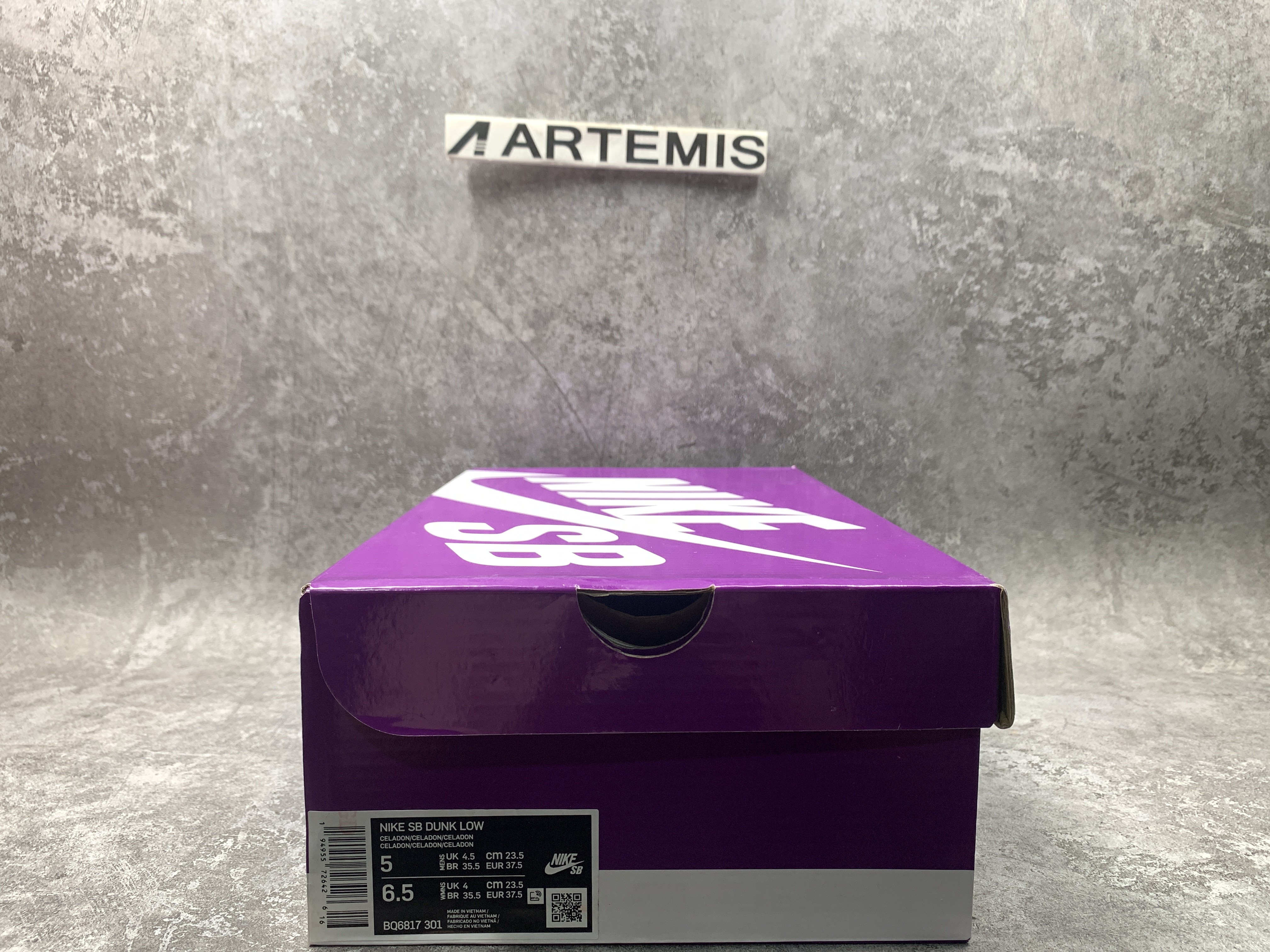 Nike Dunk Low SB Celadon