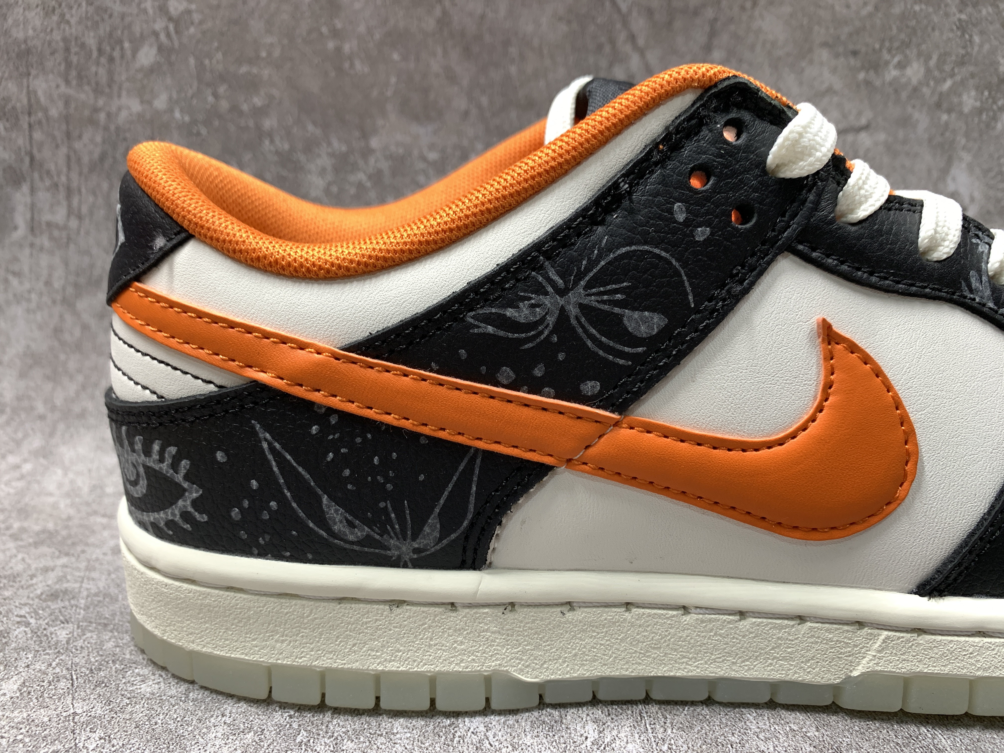 Nike Dunk Low Halloween