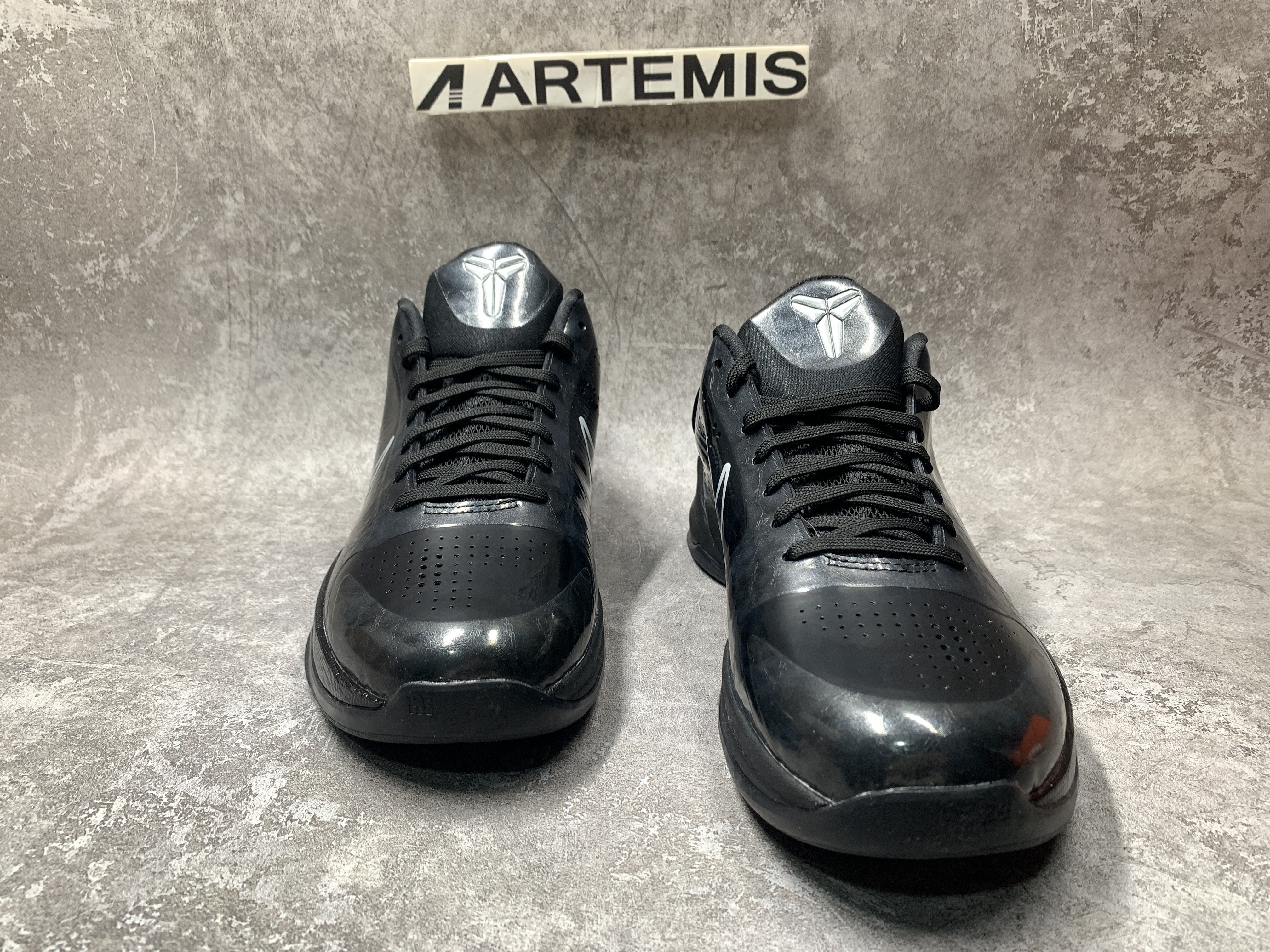 Nike Kobe 5 Blackout