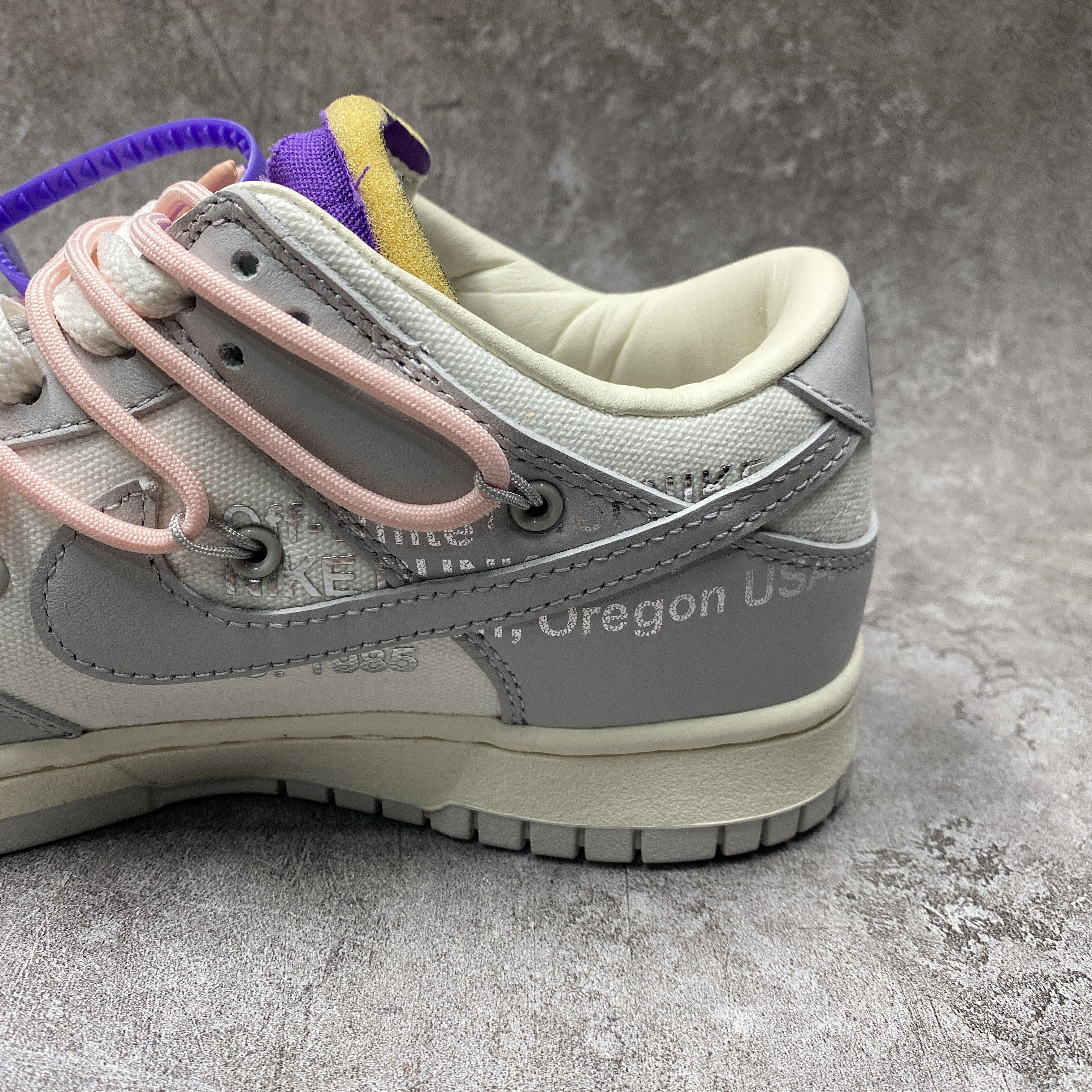 Nike Dunk Low Off-White Lot 24