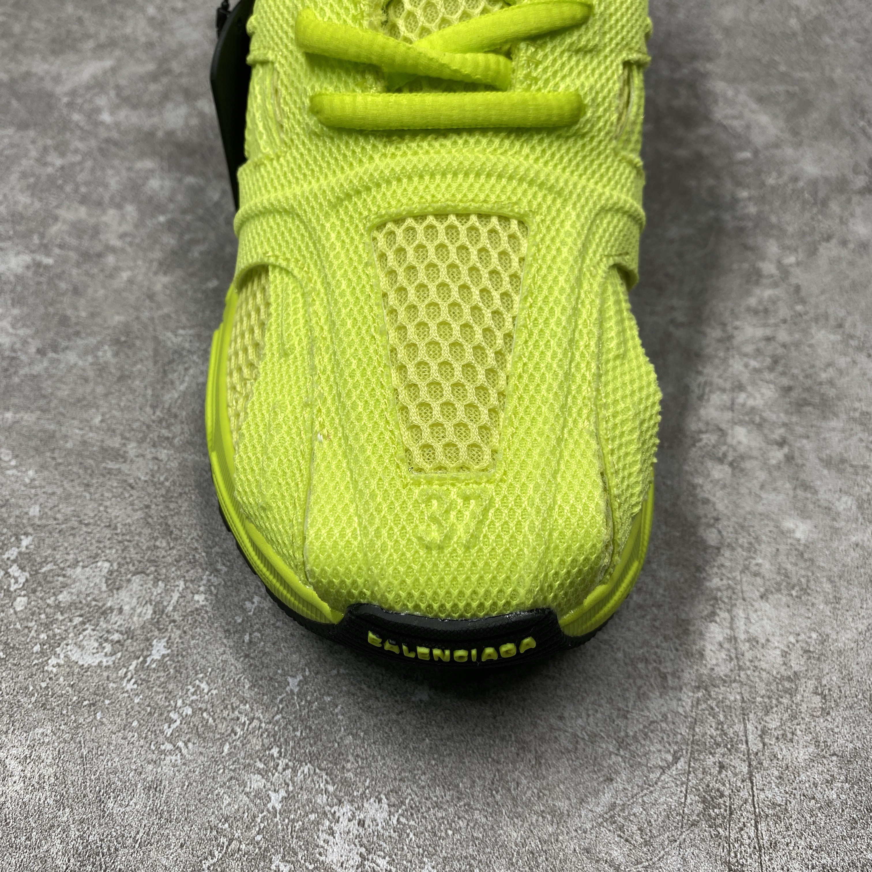 Balenciga Phantom Sneaker Yellow