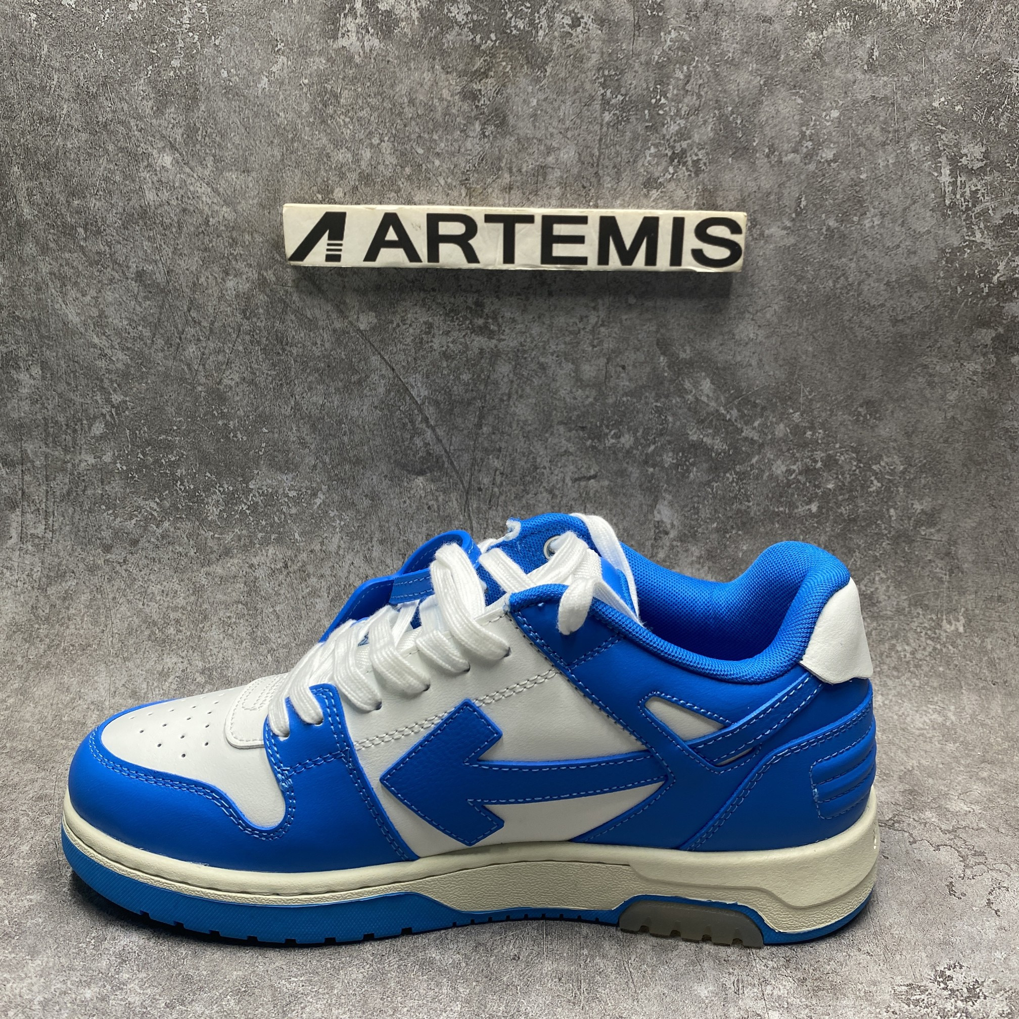 OFF-WHITE Out Of Office OOO Low Tops Blue White