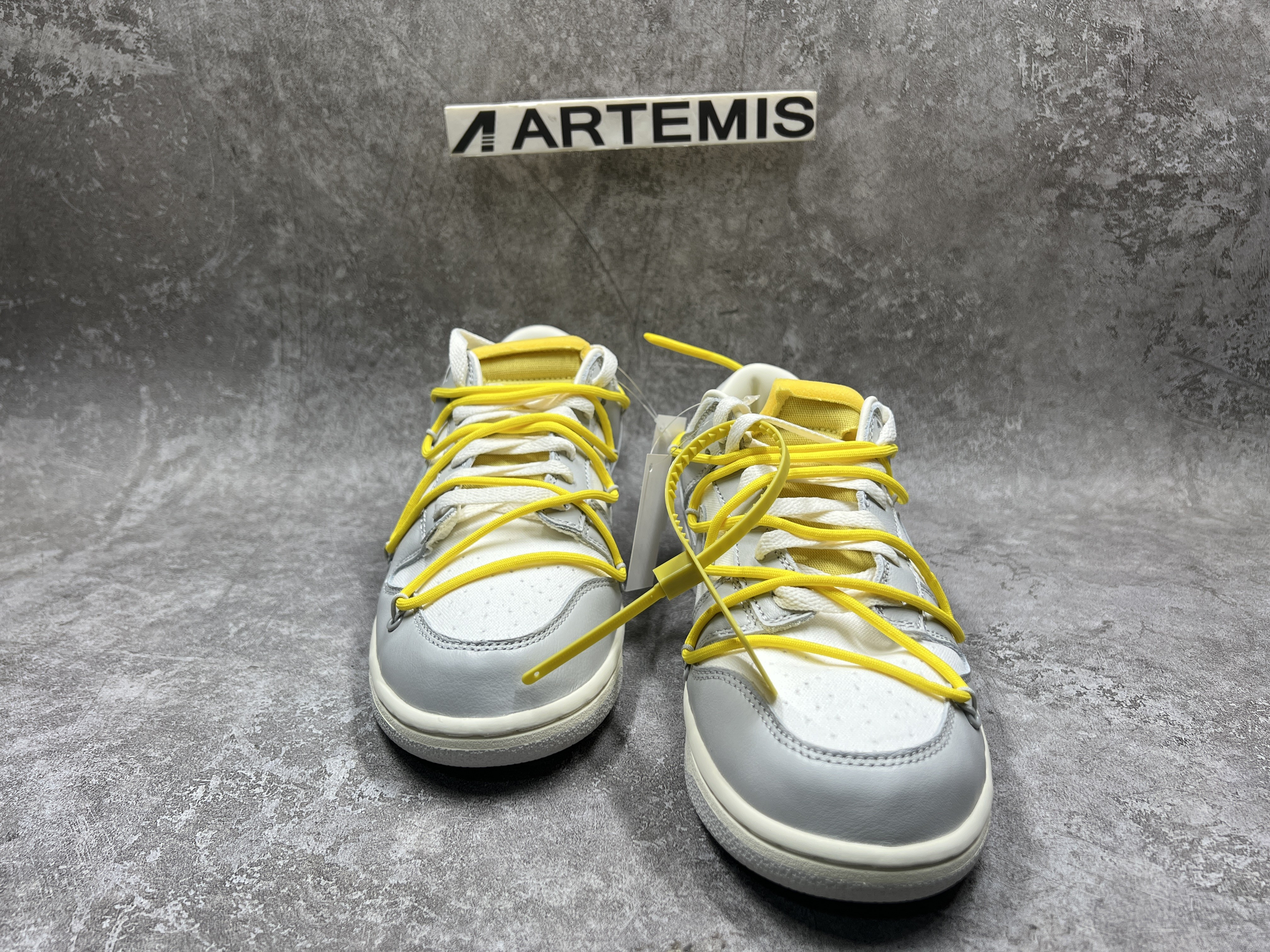 Nike Dunk Low Off-White Lot 29