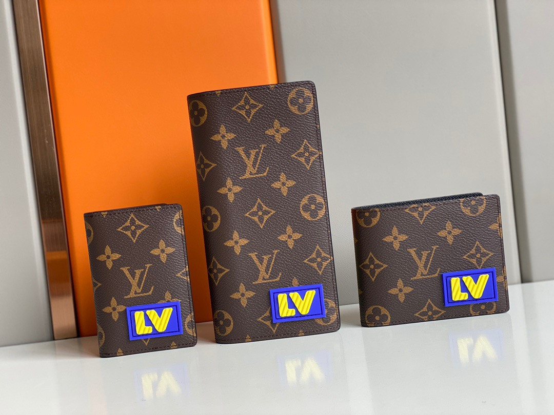 LV BRAZZA WALLET M80523