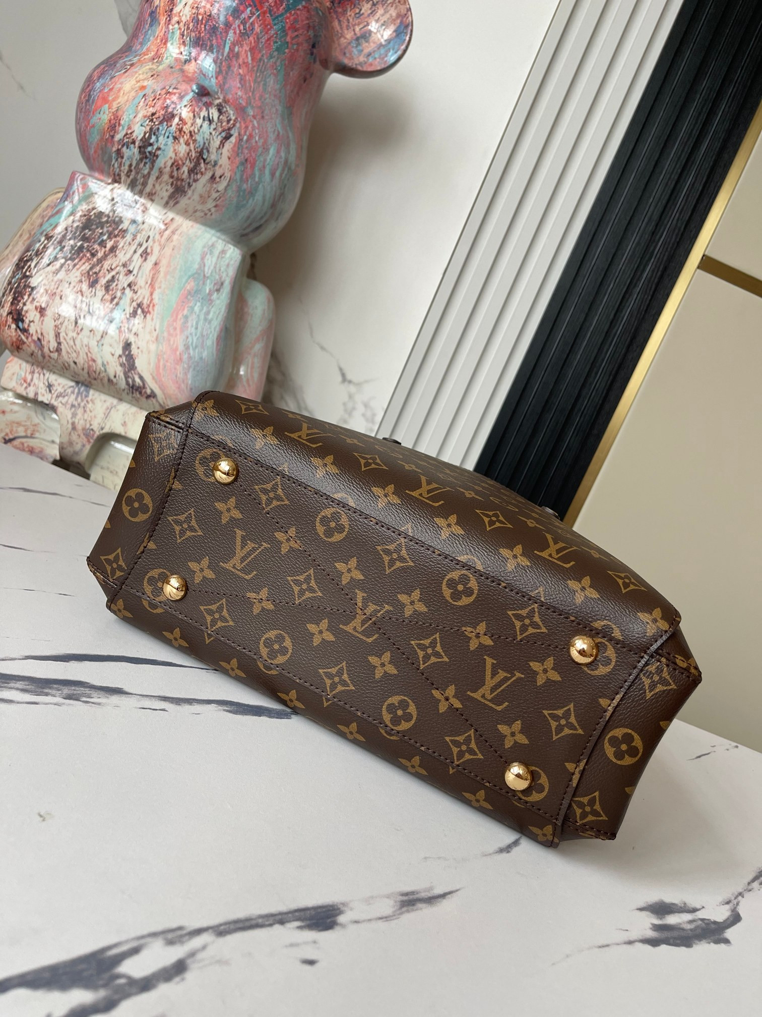 LV M41056 MONTAIGNE BB 29 x 20 x 13 cm