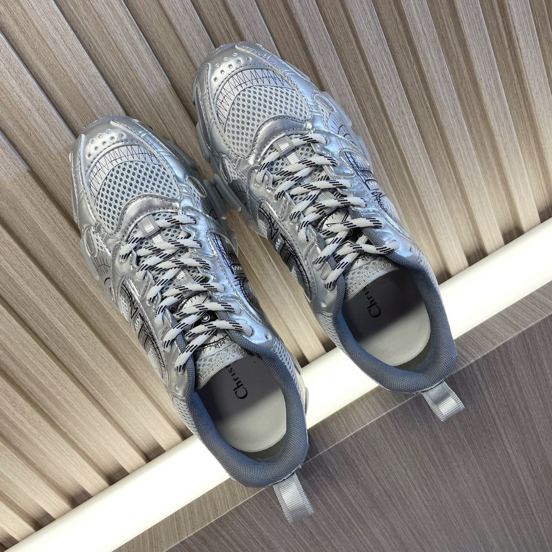 ua D*or chrono sneaker gray mesh with silver-tone