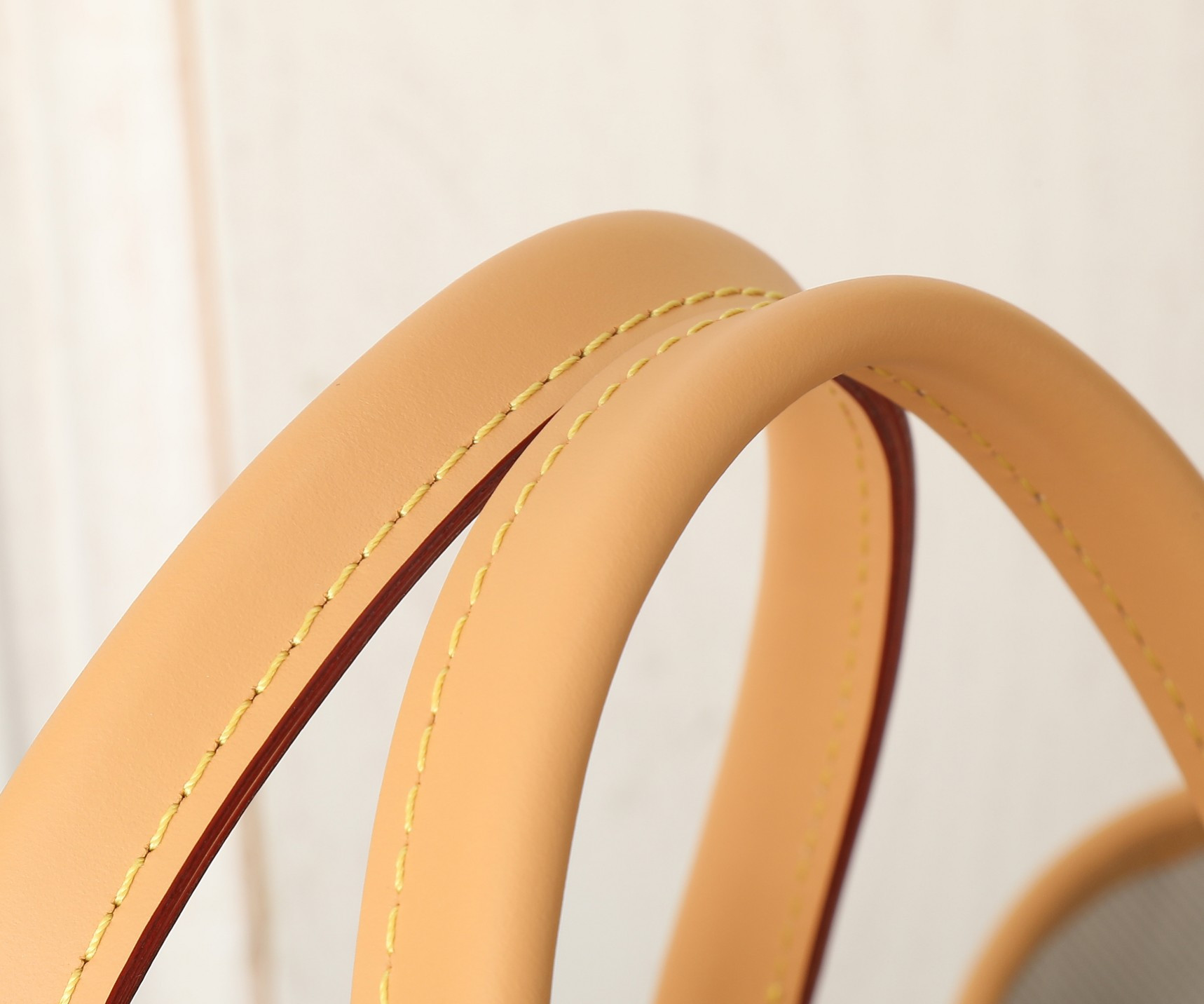 LV Weekend Tote N40702  16.9 x 13.4 x 6.9 inches