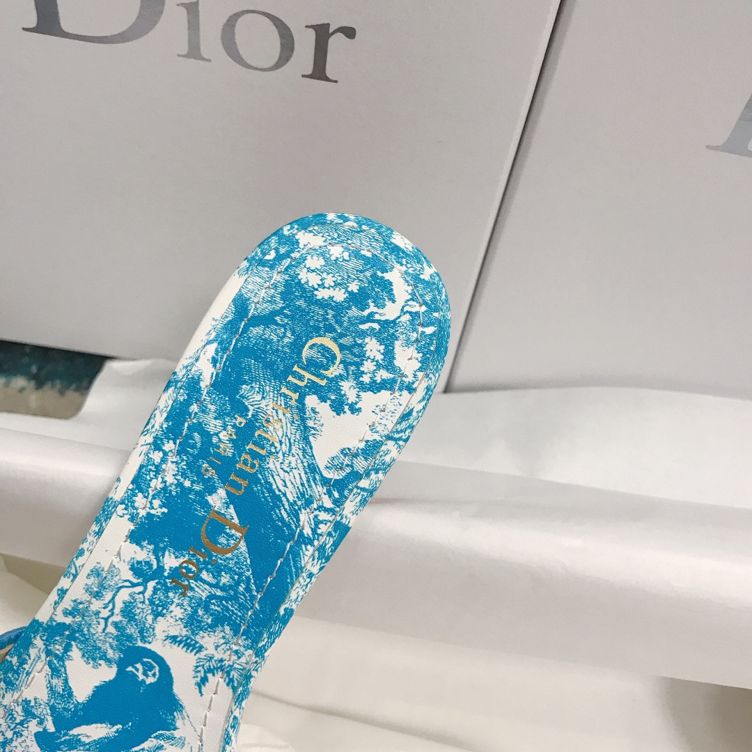 ua D*or dway heeled slide