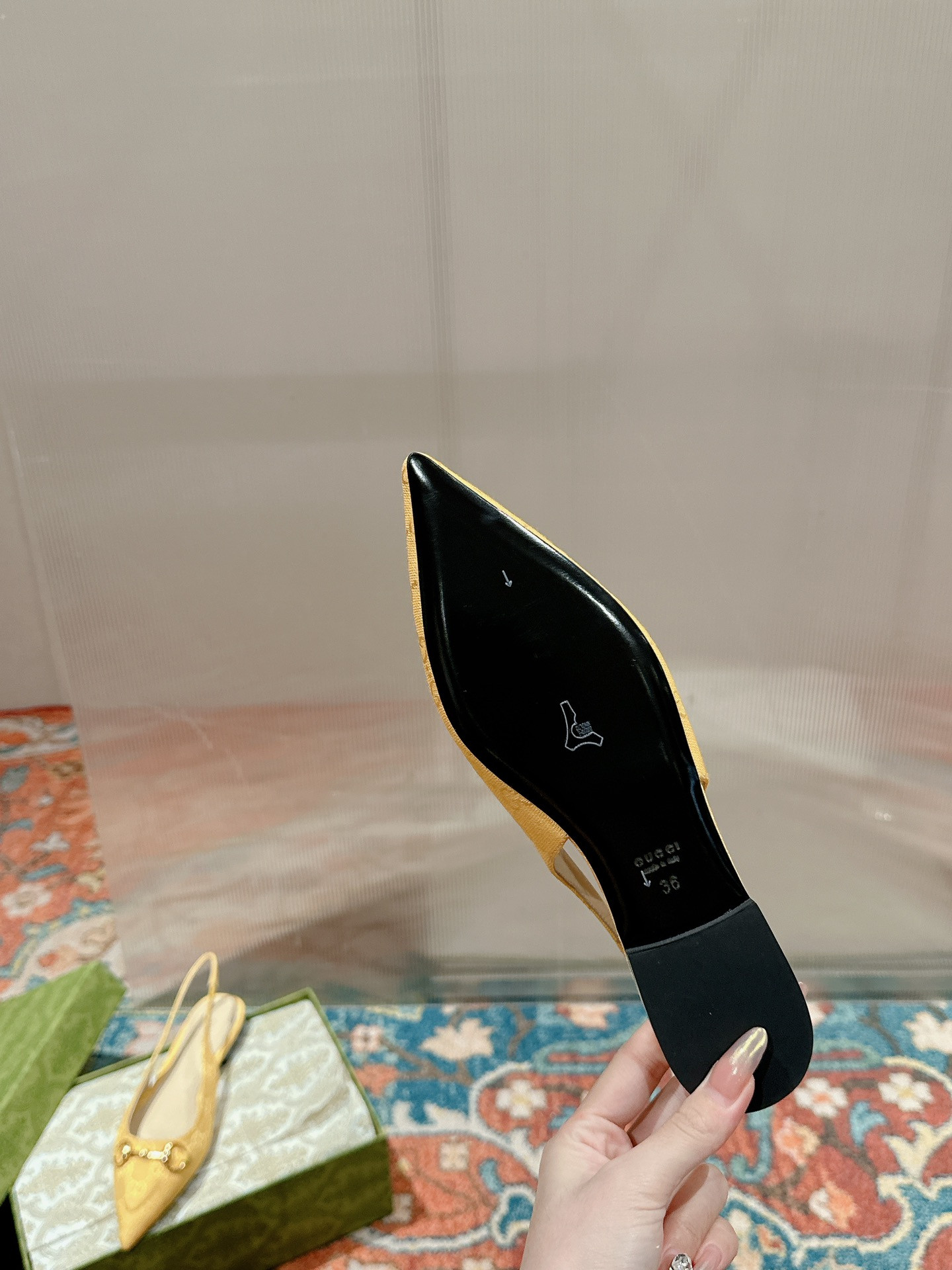 ua G*u*i horsebit slingback flat