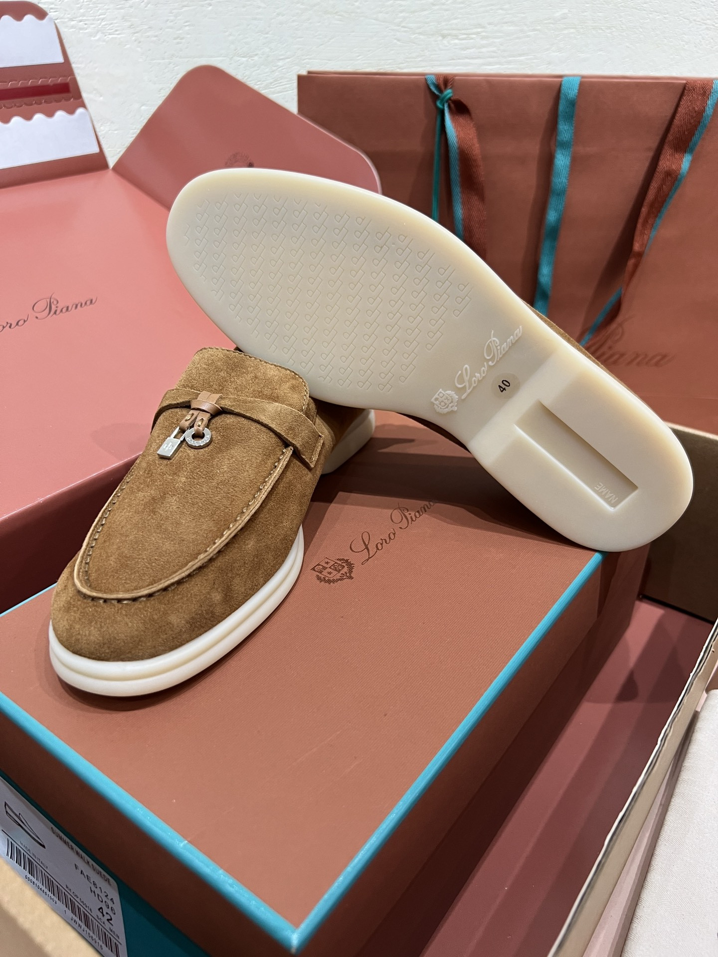 ua L**o p*ana summer charms walk loafers