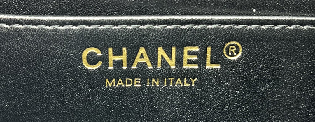 Ch*el classic flap bag 20cm