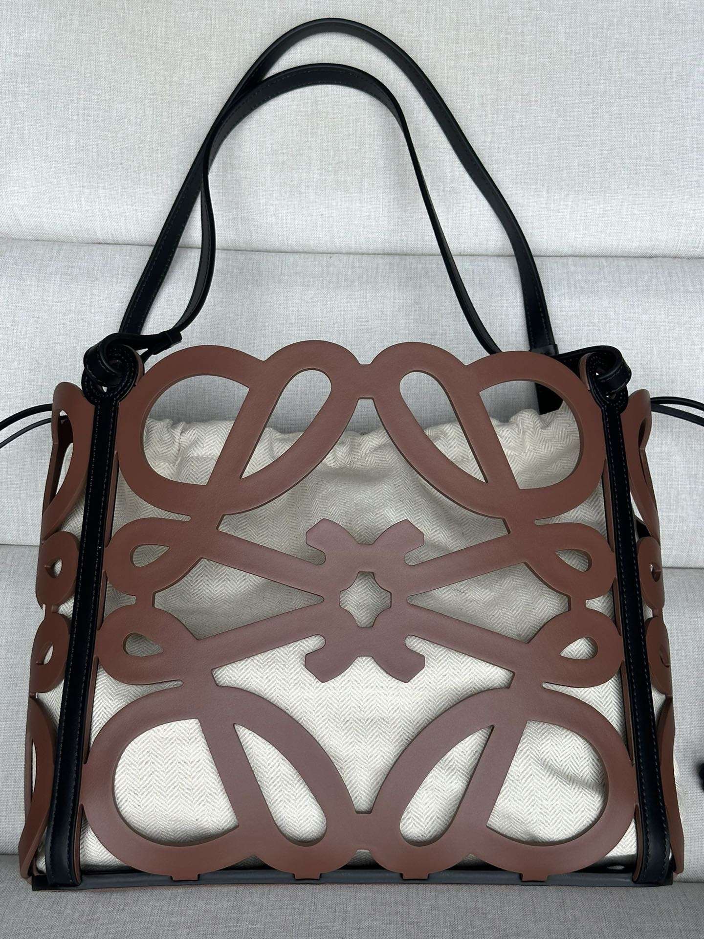 L0ew* anagram tote 32x27x11cm