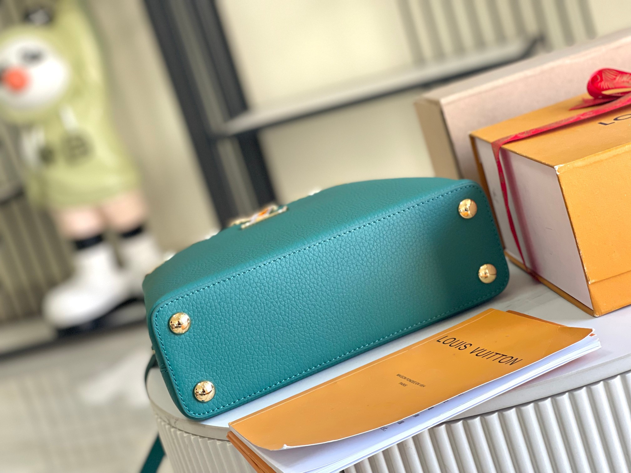 LV Capucines Flower Crown M23766 Taurillon 27x18x9cm