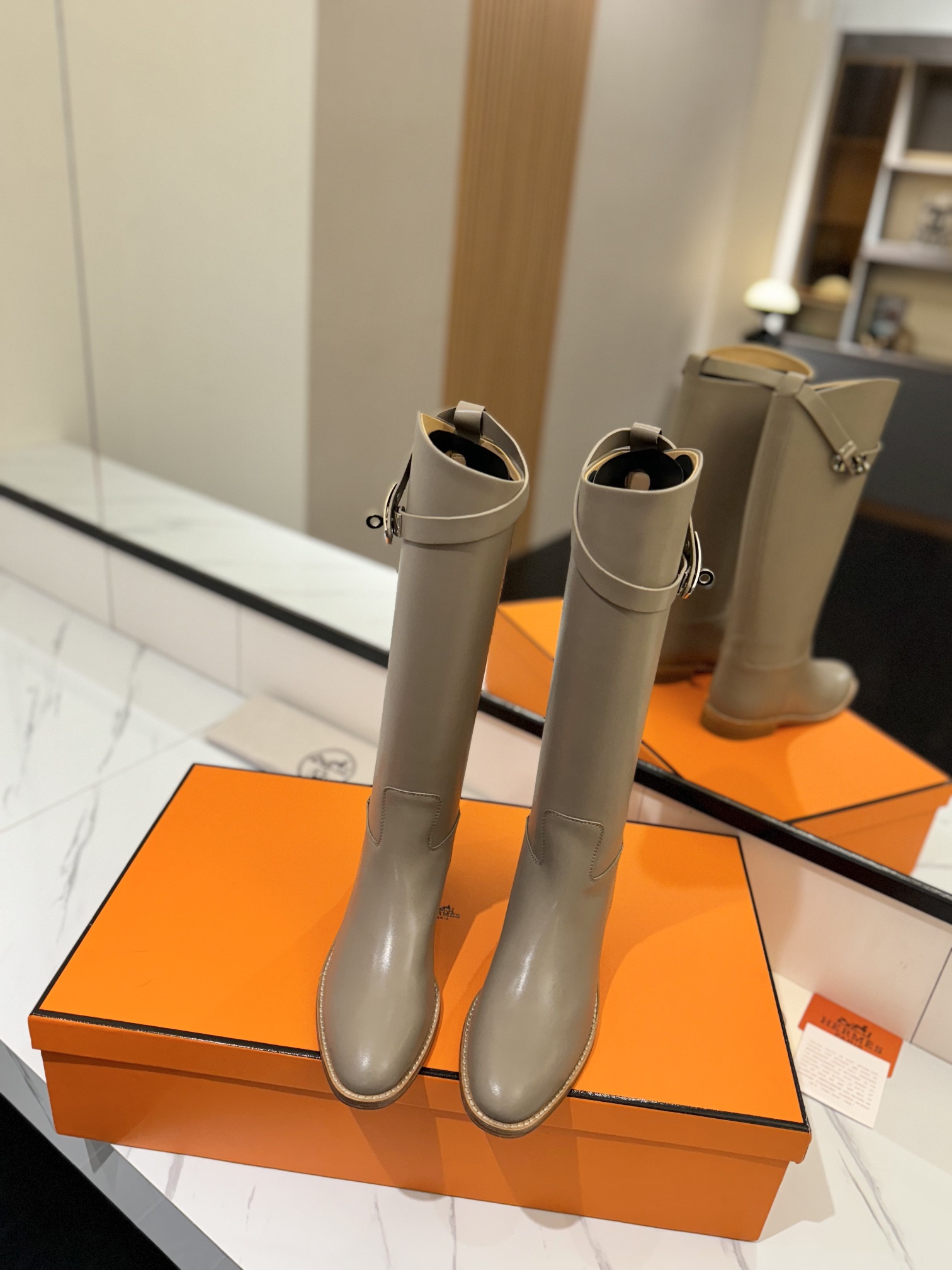 ua H**me5 jumping boots