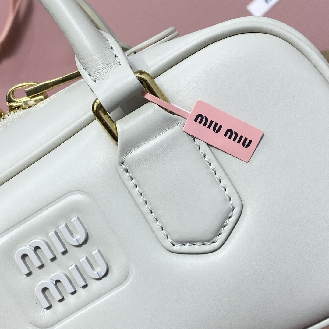 Miu Miu Arcadie leather bag 10.5x22x7.5cm
