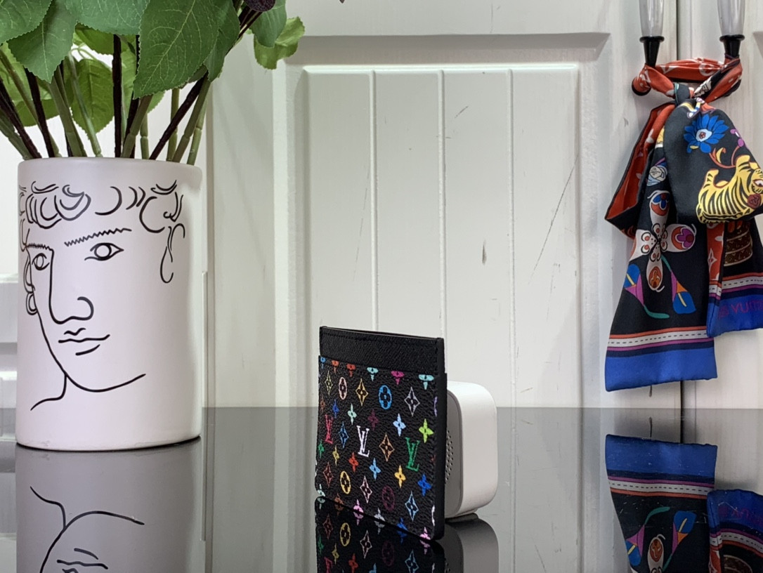 LV x TM Card Holder COMING SOON 11 x 7 x 0.5CM