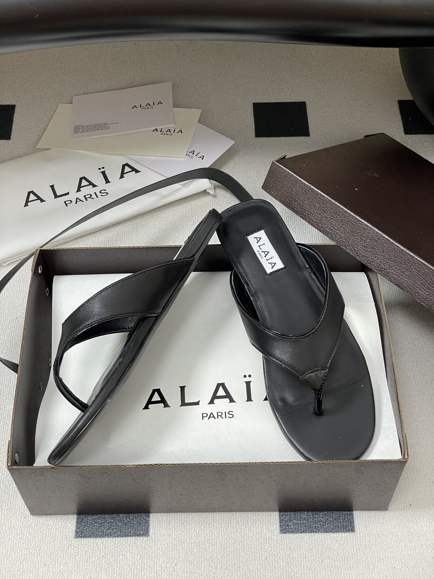 UA Alaia Triangle Flat Slides(Customized Size 7-10 days production time)