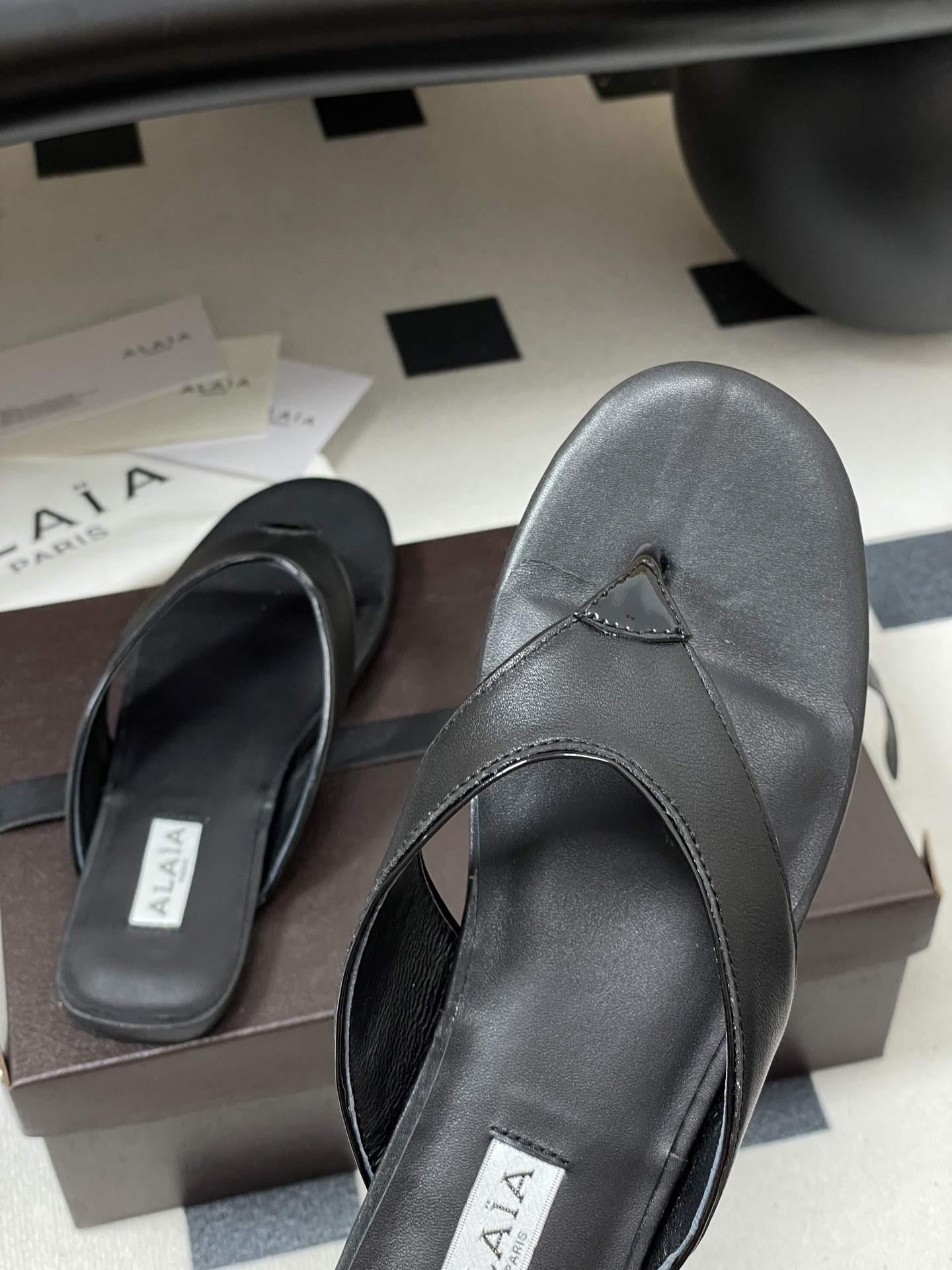 UA Alaia Triangle Flat Slides(Customized Size 7-10 days production time)