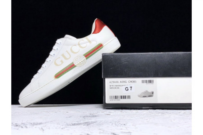 G*u*i ace embroidered low-top sneaker white with logo