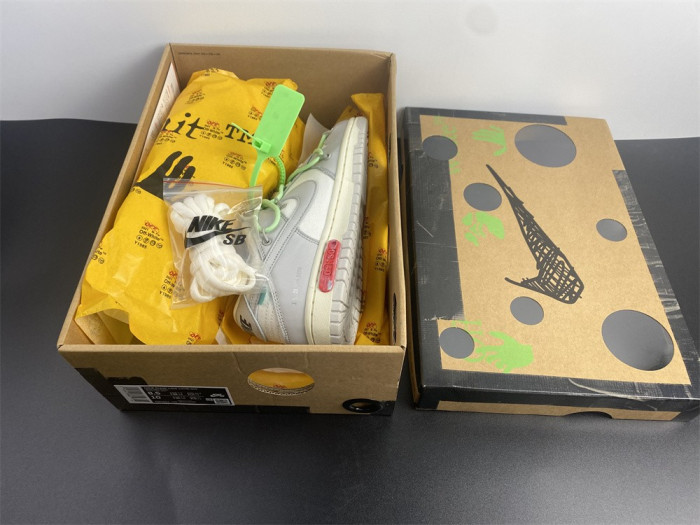 Off-White x Dunk Low