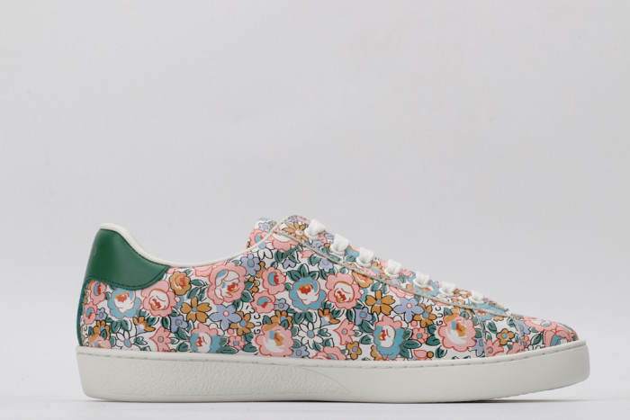 G*u*i low-top sneaker