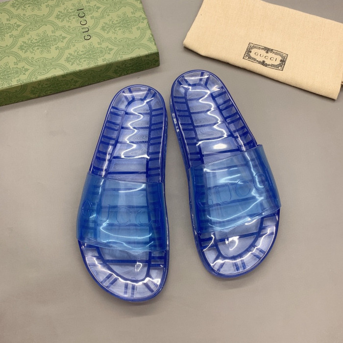 G*u*i slippers
