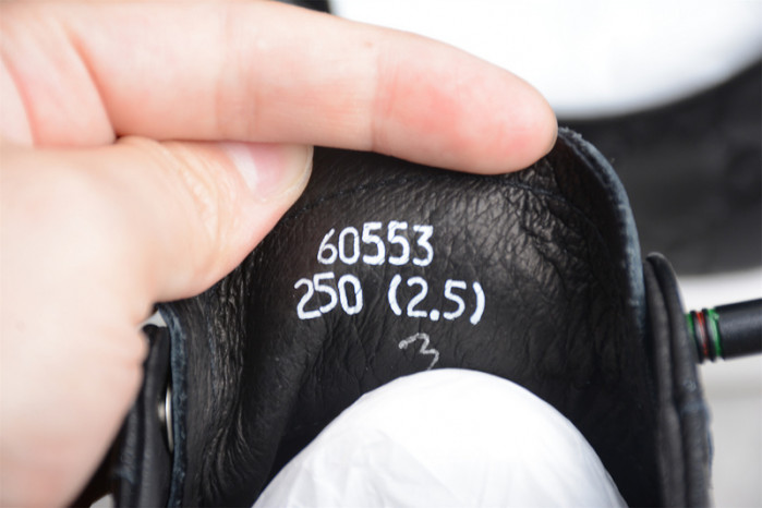 G*u*i low-top sneaker