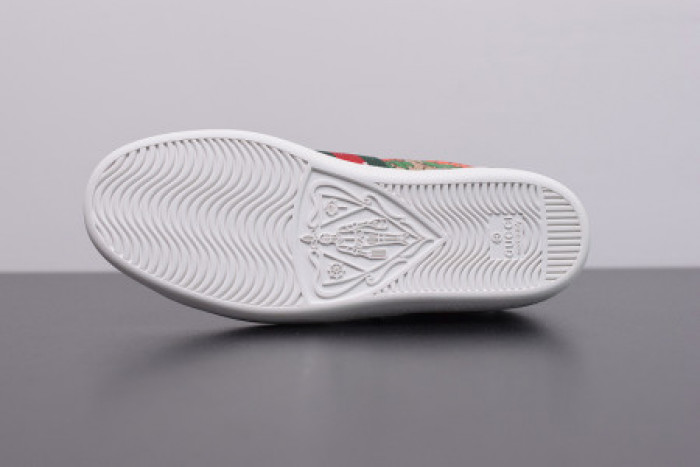 G*u*i ace embroidered low-top sneaker 431920 dopeo 9064