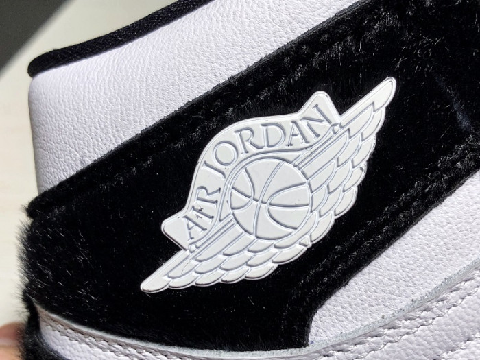 Air Jordan 1 Retro High OG “Panda” CD0461-007