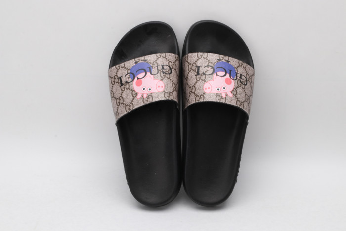 G*u*i slippers