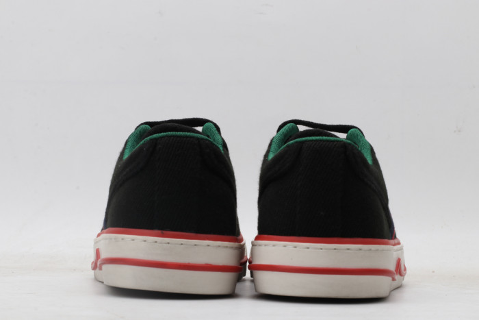 G*u*i low-top sneaker